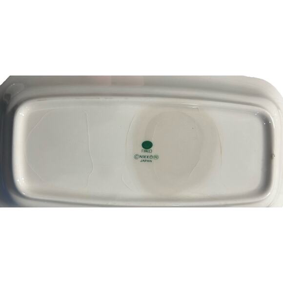 Nikko American Country Forget-Me-Not Butter Dish w/ Cover Blue Floral - Picture 3 of 3